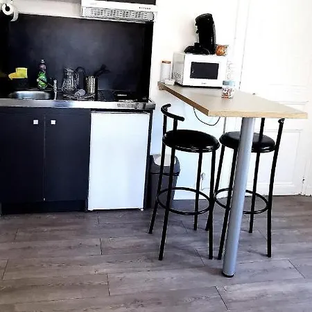 Studio De Charme Aux Pieds Du Chateau De * Compiegne