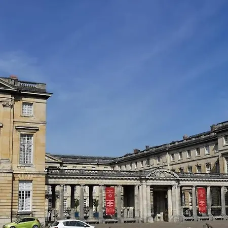 Studio De Charme Aux Pieds Du Chateau De